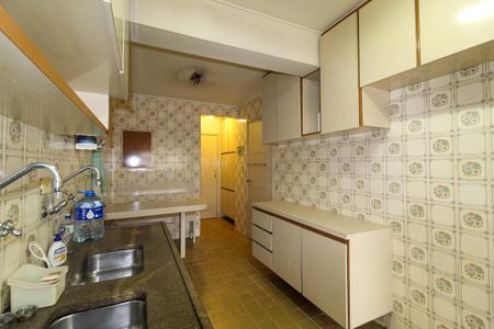 Apartamento à venda com 148m², 4 quartos e 2 vagasCozinha