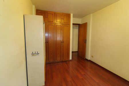 Apartamento à venda com 148m², 4 quartos e 2 vagasQuarto 2