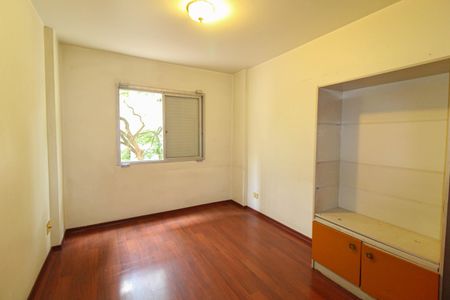 Apartamento à venda com 148m², 4 quartos e 2 vagasQuarto 2
