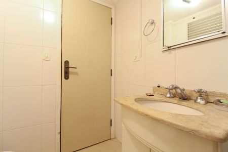 Apartamento à venda com 148m², 4 quartos e 2 vagasBanheiro