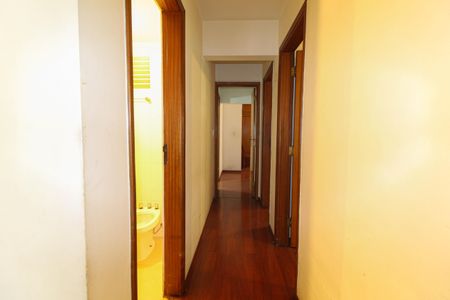 Apartamento à venda com 148m², 4 quartos e 2 vagasCorredor