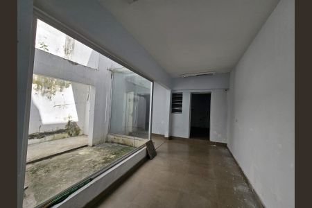 Casa à venda com 450m², 6 quartos e 1 vaga Casa à venda com 450m², 6 quartos e 1 vagaÁrea comum