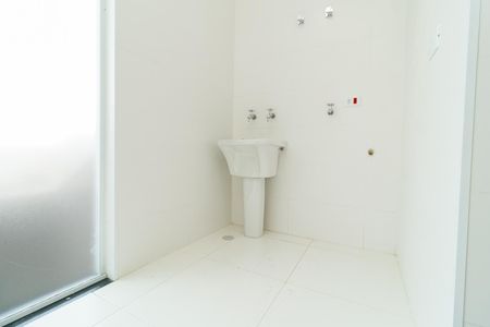 Casa à venda com 135m², 3 quartos e 2 vagasÁrea de Serviço