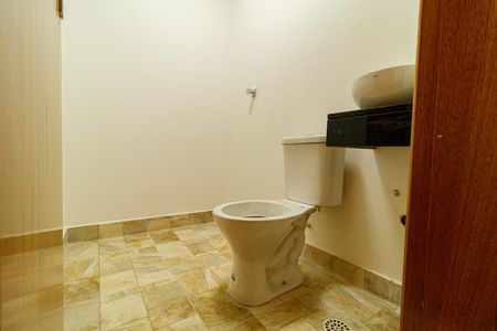 Casa à venda com 135m², 3 quartos e 2 vagasÁrea Externa Banheiro