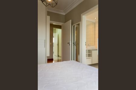 Apartamento à venda com 240m², 4 quartos e 3 vagasSuíte 2