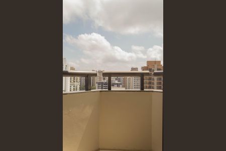 Apartamento à venda com 240m², 4 quartos e 3 vagasVaranda da Suíte 1