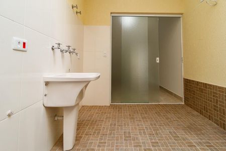 Casa à venda com 119m², 3 quartos e 2 vagasÁrea de Serviço