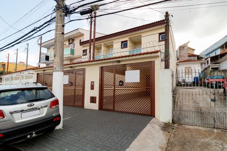 Casa à venda com 119m², 3 quartos e 2 vagasFachada