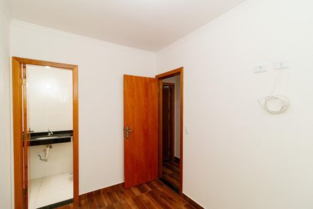 Casa à venda com 119m², 3 quartos e 2 vagasSuíte 2