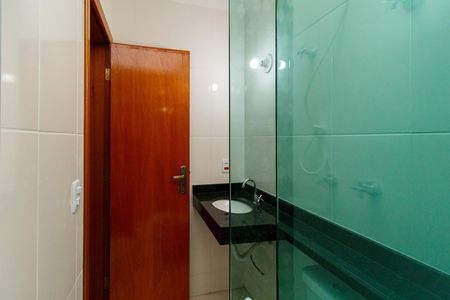 Casa à venda com 119m², 3 quartos e 2 vagasBanheiro da Suíte 2