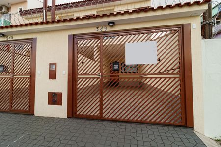 Casa à venda com 119m², 3 quartos e 2 vagasFachada