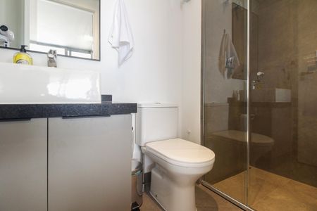 Studio para alugar com 41m², 1 quarto e 1 vaga Studio para alugar com 41m², 1 quarto e 1 vagaBanheiro