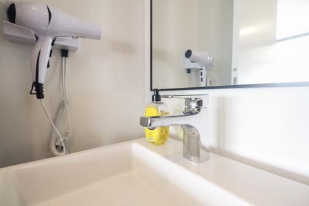 Studio para alugar com 41m², 1 quarto e 1 vaga Studio para alugar com 41m², 1 quarto e 1 vagaBanheiro