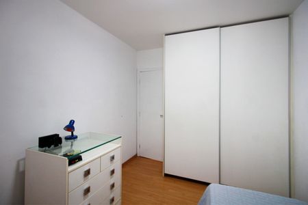 Apartamento à venda com 130m², 4 quartos e 2 vagasQuarto 1
