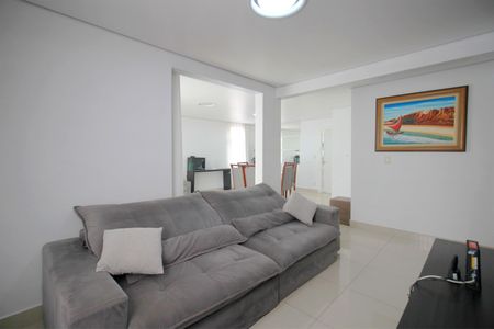 Apartamento à venda com 130m², 4 quartos e 2 vagasSala
