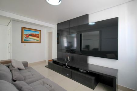 Apartamento à venda com 130m², 4 quartos e 2 vagasSala