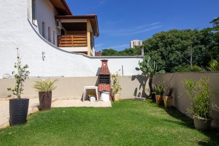 Apartamento para alugar com 300m², 3 quartos e 2 vagas Apartamento para alugar com 300m², 3 quartos e 2 vagasÁrea Externa