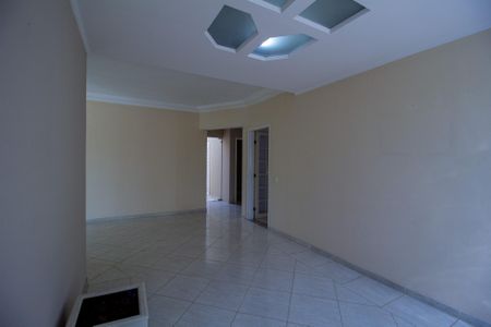 Apartamento para alugar com 300m², 3 quartos e 2 vagas Apartamento para alugar com 300m², 3 quartos e 2 vagasSala de Jantar