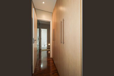 Casa de condomínio para alugar com 157m², 3 quartos e 2 vagasSuíte