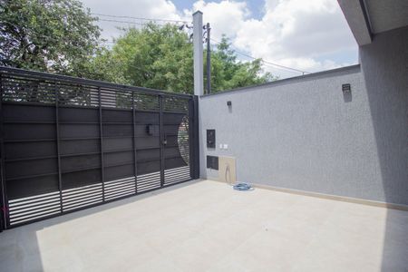 Casa à venda com 85m², 2 quartos e 2 vagasGaragem