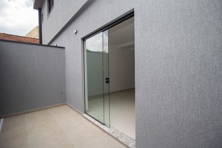 Casa à venda com 85m², 2 quartos e 2 vagasÁrea de Serviço