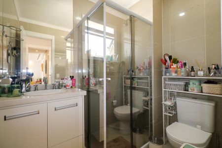 Apartamento à venda com 113m², 3 quartos e 2 vagas Apartamento à venda com 113m², 3 quartos e 2 vagasBanheiro da Suíte 1