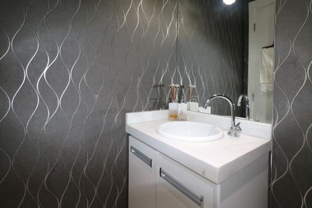 Apartamento à venda com 113m², 3 quartos e 2 vagas Apartamento à venda com 113m², 3 quartos e 2 vagasLavabo