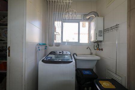 Apartamento à venda com 113m², 3 quartos e 2 vagas Apartamento à venda com 113m², 3 quartos e 2 vagasÁrea de Serviço