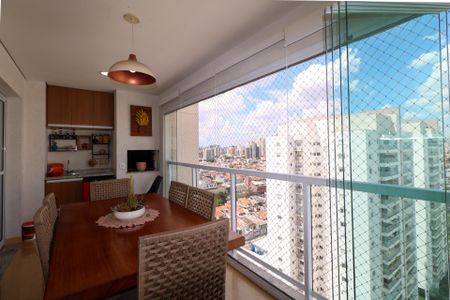 Apartamento à venda com 113m², 3 quartos e 2 vagas Apartamento à venda com 113m², 3 quartos e 2 vagasVaranda Gourmet