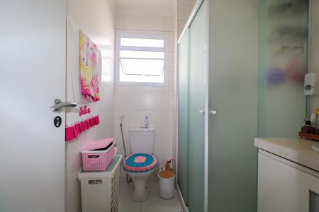 Apartamento à venda com 113m², 3 quartos e 2 vagas Apartamento à venda com 113m², 3 quartos e 2 vagasBanheiro da Suíte 2