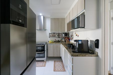 Apartamento à venda com 113m², 3 quartos e 2 vagas Apartamento à venda com 113m², 3 quartos e 2 vagasCozinha