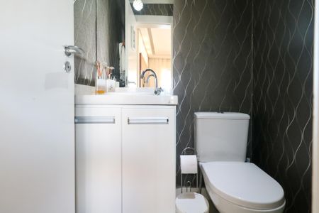 Apartamento à venda com 113m², 3 quartos e 2 vagas Apartamento à venda com 113m², 3 quartos e 2 vagasLavabo