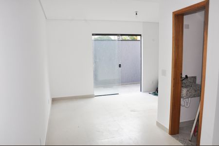Casa à venda com 85m², 2 quartos e 2 vagasDetalhe - Cozinha Americana