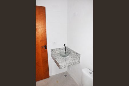 Casa à venda com 85m², 2 quartos e 2 vagasDetalhe - Suíte