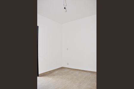 Casa à venda com 85m², 2 quartos e 2 vagasDetalhe - Quarto 01 com Suíte