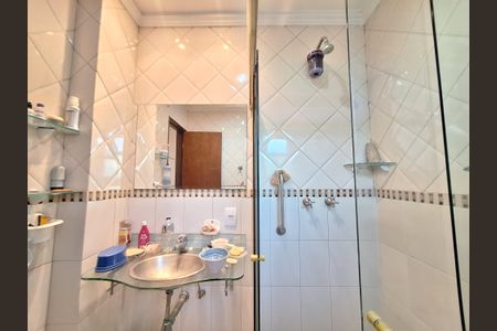 Apartamento à venda com 74m², 2 quartos e 1 vaga Apartamento à venda com 74m², 2 quartos e 1 vagaBanheiro