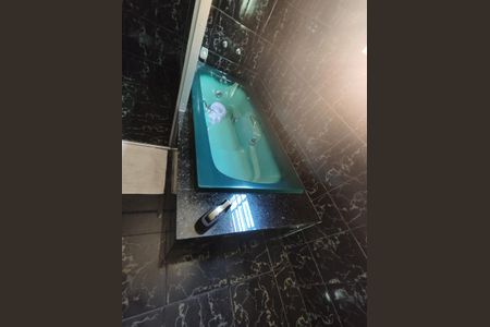 Casa à venda com 500m², 5 quartos e 4 vagasBanheiro da Suíte 1