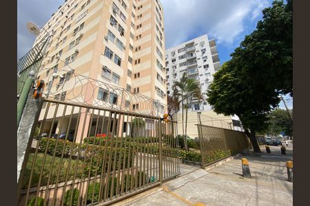 Apartamento à venda com 72m², 2 quartos e 1 vagaFachada
