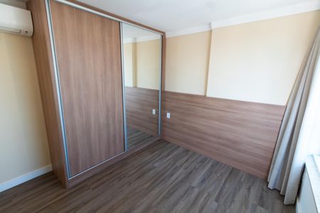 Apartamento à venda com 78m², 3 quartos e 2 vagas Apartamento à venda com 78m², 3 quartos e 2 vagasSuíte