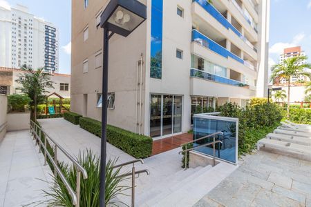 Apartamento à venda com 78m², 3 quartos e 2 vagas Apartamento à venda com 78m², 3 quartos e 2 vagasÁREA COMUM - VISTA ACESSO PISCINA