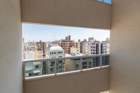 Apartamento à venda com 78m², 3 quartos e 2 vagas Apartamento à venda com 78m², 3 quartos e 2 vagasÁrea de Serviço