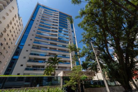 Apartamento à venda com 78m², 3 quartos e 2 vagas Apartamento à venda com 78m², 3 quartos e 2 vagasFACHADA