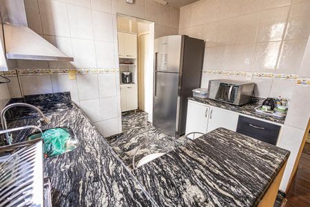 Casa de condomínio à venda com 116m², 3 quartos e 2 vagasCozinha
