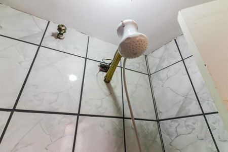 Casa à venda com 220m², 4 quartos e 2 vagasCasa B - Banheiro de Serviço