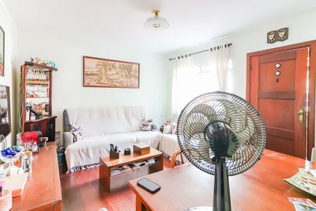 Casa à venda com 220m², 4 quartos e 2 vagasCasa B - Sala