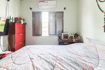 Casa à venda com 220m², 4 quartos e 2 vagasCasa B - Quarto 2