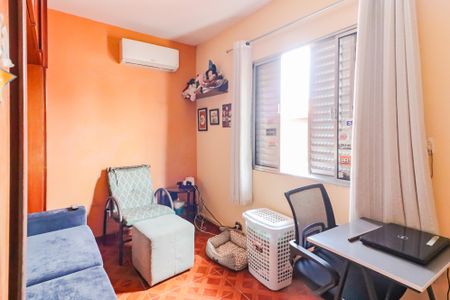 Casa à venda com 220m², 4 quartos e 2 vagasCasa B - Quarto 1