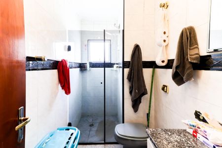 Casa à venda com 220m², 4 quartos e 2 vagasCasa B - Banheiro