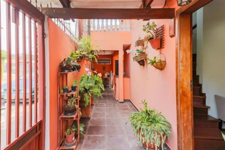 Casa à venda com 220m², 4 quartos e 2 vagasQuintal