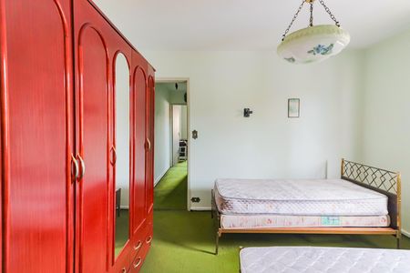 Casa à venda com 220m², 4 quartos e 2 vagasCasa A - Quarto 1